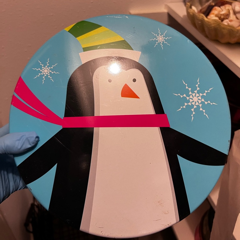 Festive Penguin Christmas tin Vintage storage - Picture 2 of 3